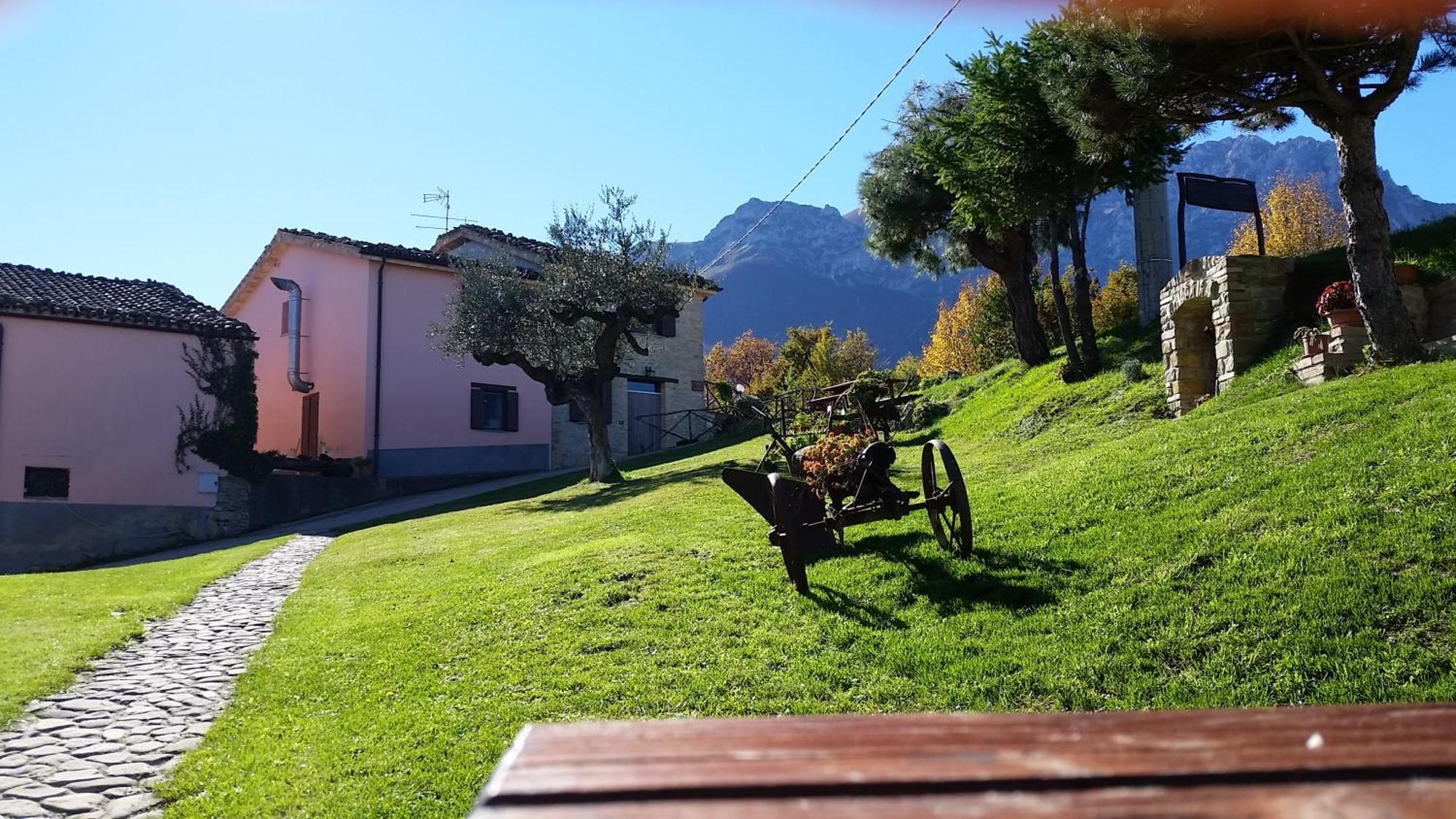 La Via Del Parco Arsita Exterior foto